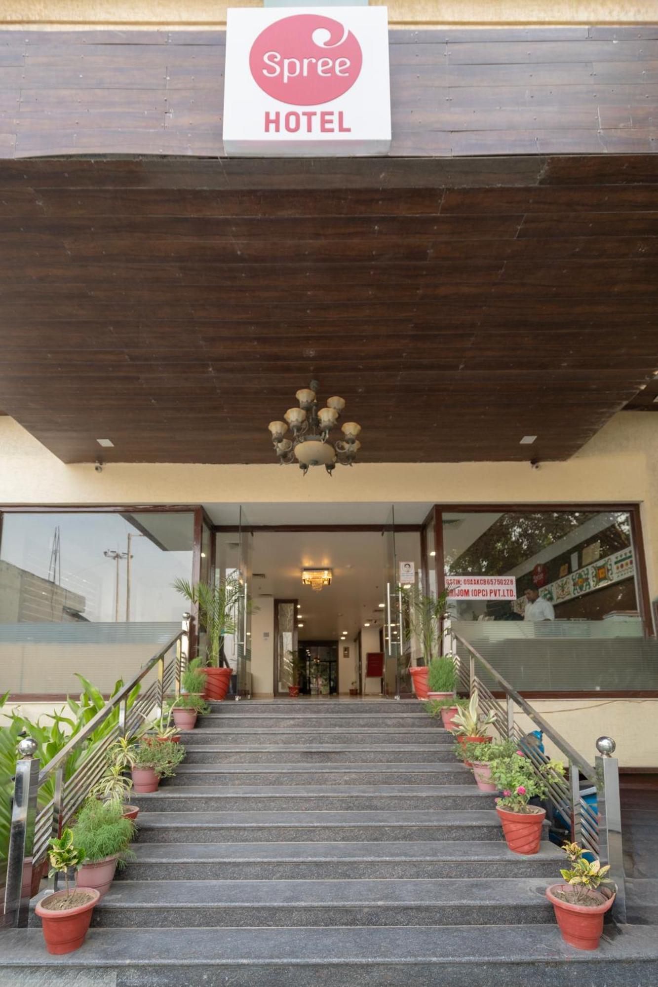 Spree Hotel Agra - Walking Distance To Tajmahal Extérieur photo