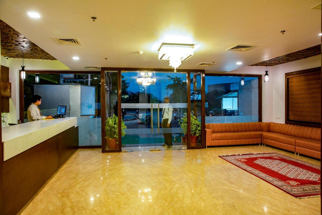Spree Hotel Agra - Walking Distance To Tajmahal Extérieur photo